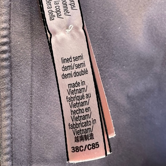 Victoria’s Secret Lined Semi Demi Womens 38C Bra Purple Gray Wireless - Picture 7 of 8